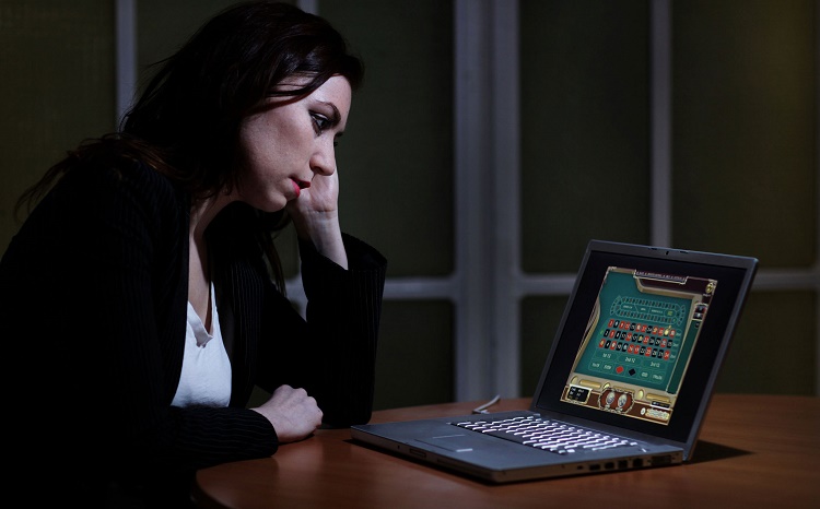 4 Ways Your Gambling Addiction Destroys You