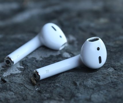 Apple AirPods Review