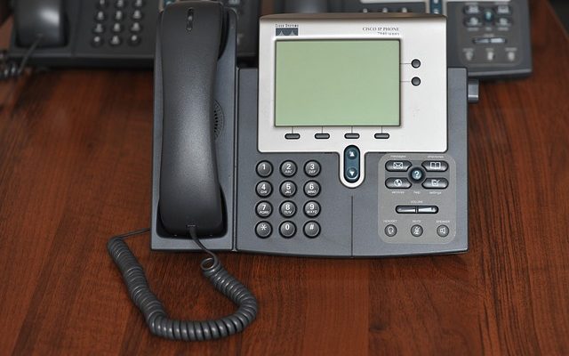 Why Use IP Telephone System in Your Office Setting?