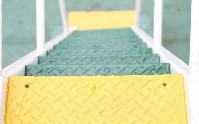 Things to Consider when Hiring a Professional Stair Cleaning Service